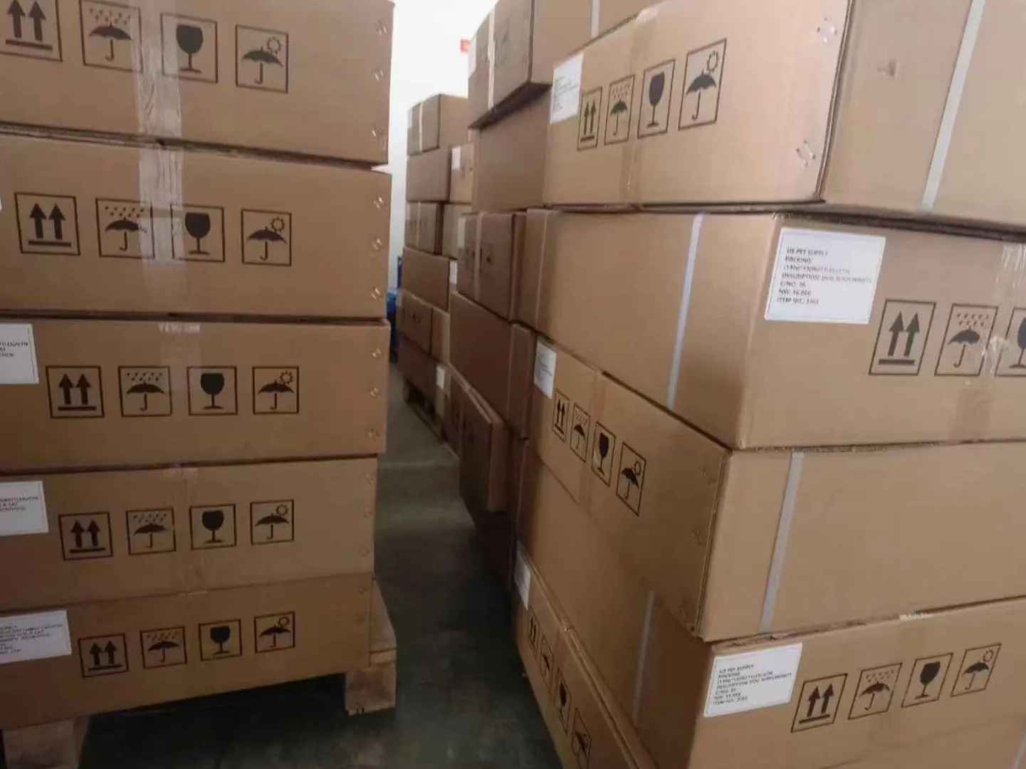 10000 bottles of pet supplements sent to uae